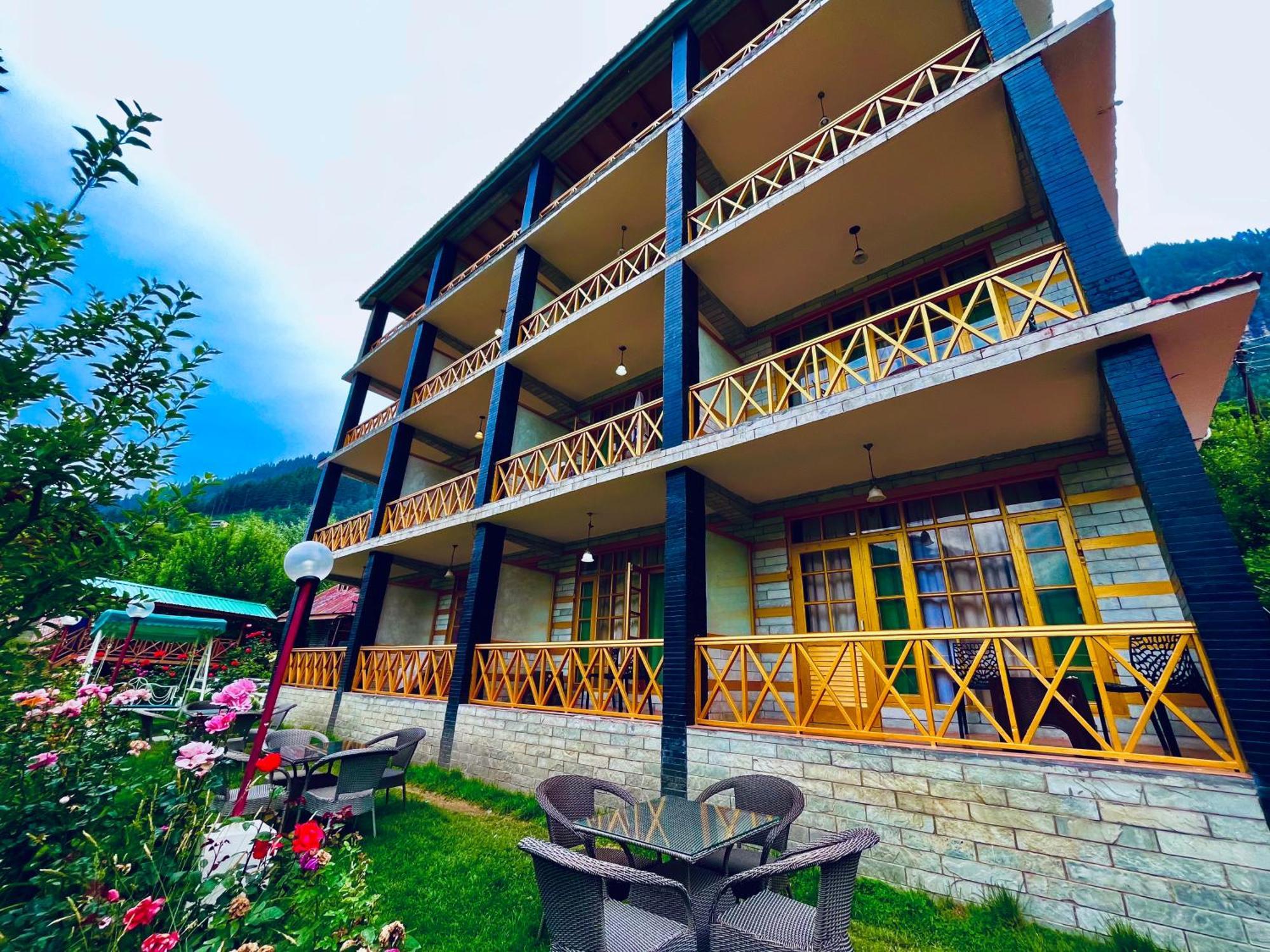 Naina Deventure Resort, Manali - Premium Rooms With Centrally Heated & Scenic View Экстерьер фото
