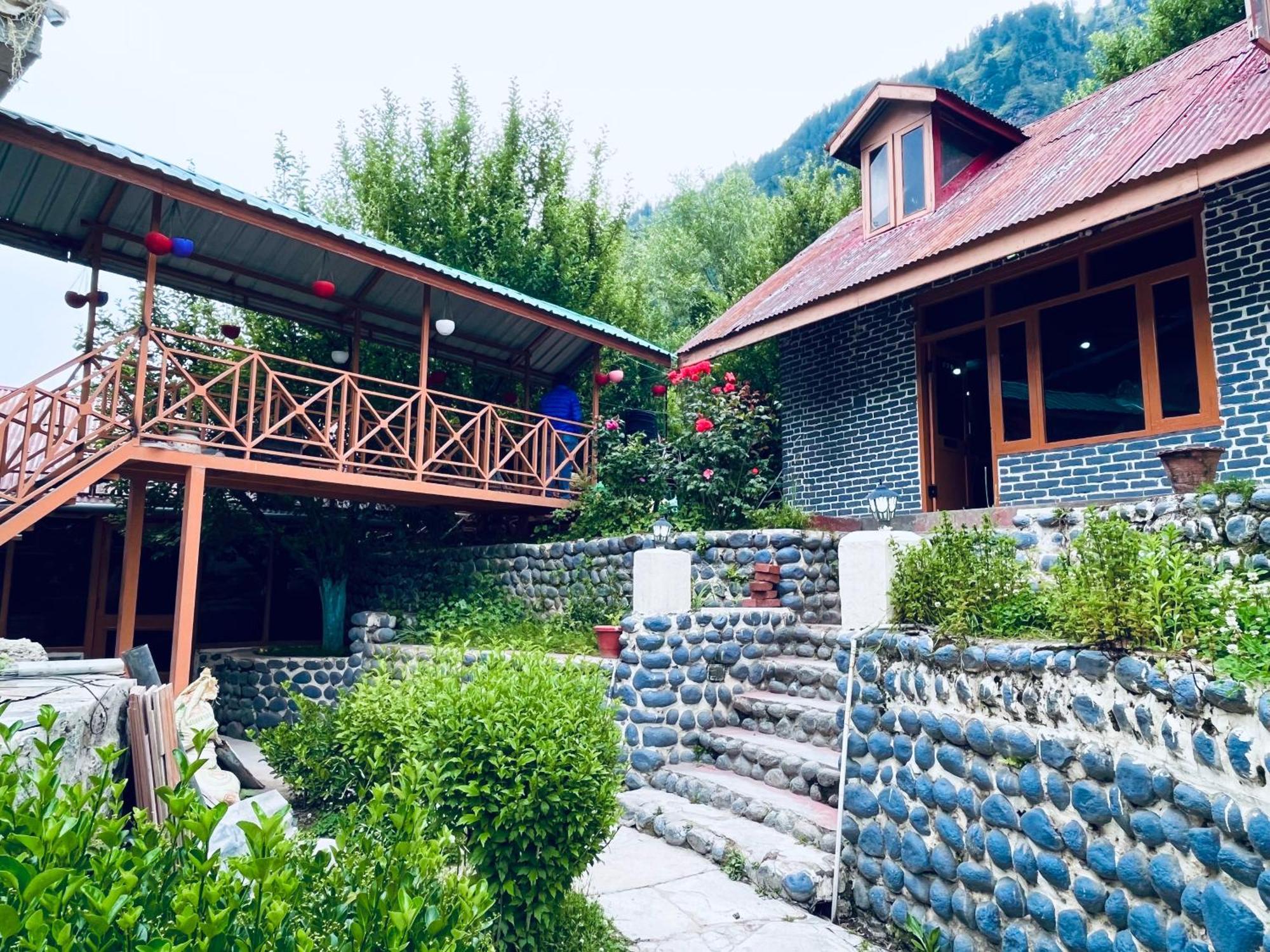 Naina Deventure Resort, Manali - Premium Rooms With Centrally Heated & Scenic View Экстерьер фото