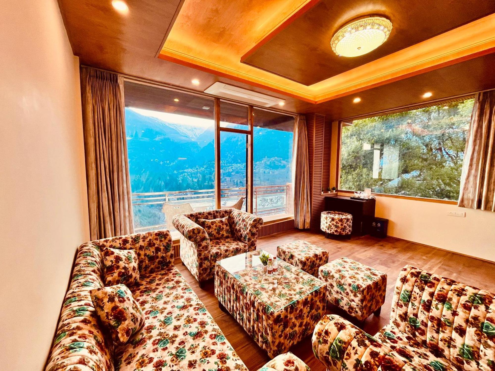 Naina Deventure Resort, Manali - Premium Rooms With Centrally Heated & Scenic View Экстерьер фото