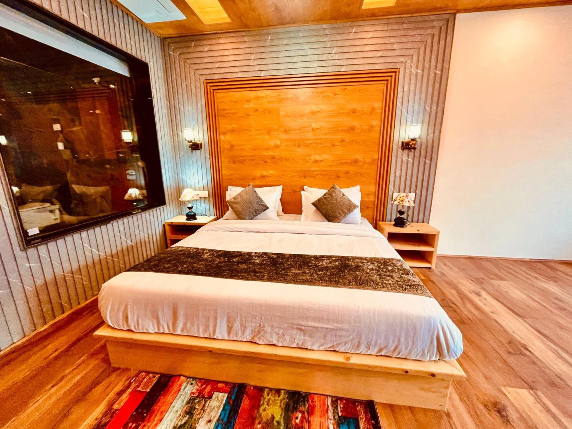 Naina Deventure Resort, Manali - Premium Rooms With Centrally Heated & Scenic View Экстерьер фото