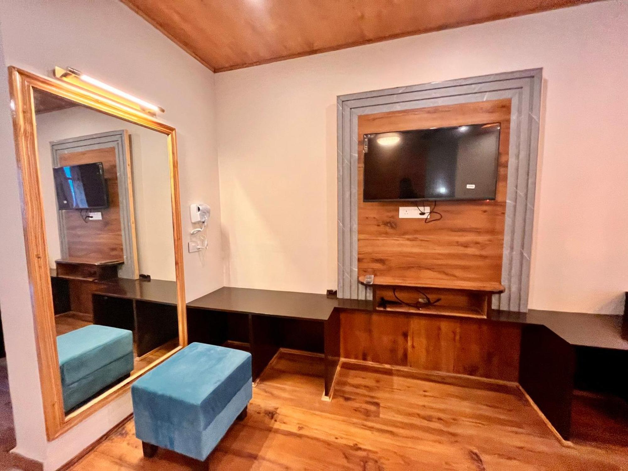 Naina Deventure Resort, Manali - Premium Rooms With Centrally Heated & Scenic View Экстерьер фото